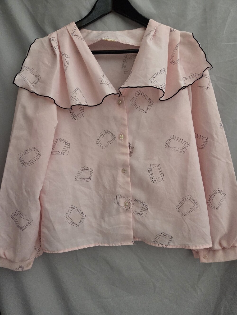 Vintage Pink Geometric Print Ruffle Collar Blouse